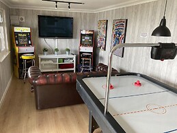 Pebble Lodge