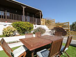Pebble Lodge