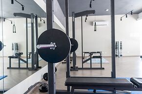 Family Getaway Apartment - On The Beach