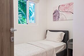 Family Getaway Apartment - On The Beach