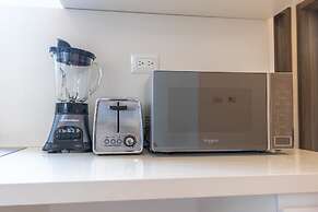 Family Getaway Apartment - On The Beach