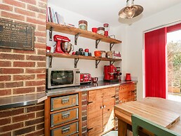 Riverside 67 Dorchester Road