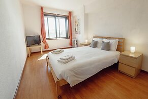 Matosinhos SEA Side 2BD by Vacationy