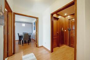 Matosinhos SEA Side 2BD by Vacationy