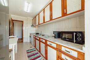 Matosinhos SEA Side 2BD by Vacationy