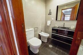 Matosinhos SEA Side 2BD by Vacationy