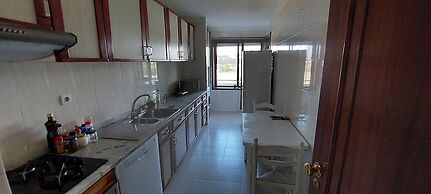 Matosinhos SEA Side 2BD by Vacationy
