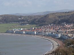 Orme's Edge @ No 9