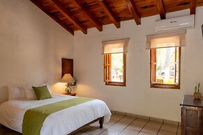 Las Jaras Aguas Termales