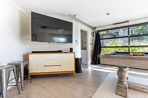 High-end 3BR House - Skytower View