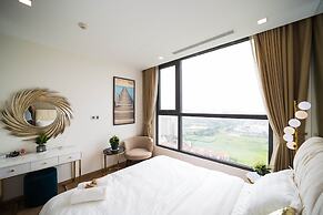 Canh Apartment in Vinhomes Green Bay