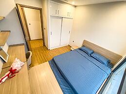 Canh Apartment in Vinhomes Green Bay