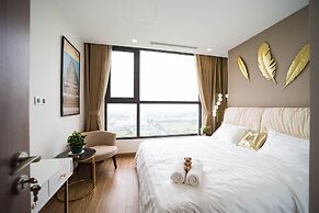 Canh Apartment in Vinhomes Green Bay
