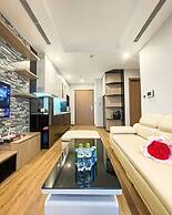 Canh Apartment in Vinhomes Green Bay