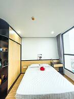 Canh Apartment in Vinhomes Green Bay