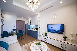 Canh Apartment in Vinhomes Green Bay