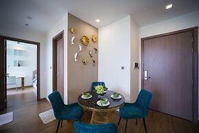 Canh Apartment in Vinhomes Green Bay