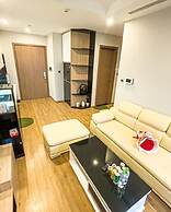 Canh Apartment in Vinhomes Green Bay
