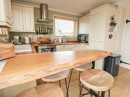 3 Valley View Lodges