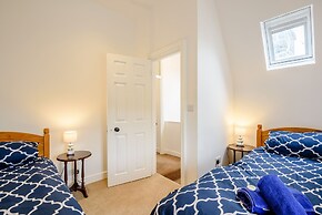 Ael Y Bryn Country House