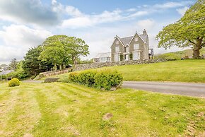 Ael Y Bryn Country House