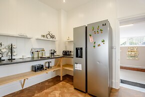 Ael Y Bryn Country House