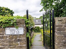 Mischa Cottage