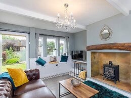 Mischa Cottage