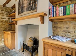 Hollytree Cottage