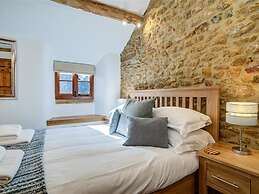 Hollytree Cottage