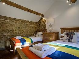 Hollytree Cottage