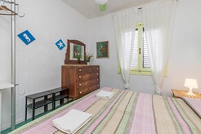 Il Vecchio Faro A42 150mt From The Beach