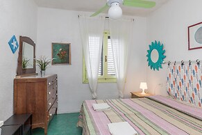 Il Vecchio Faro A42 150mt From The Beach