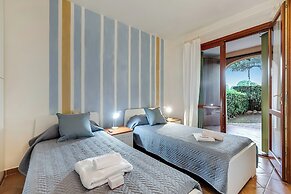 Il Borgo 10/5 700mt From The Beach