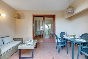 Il Borgo 10/5 700mt From The Beach