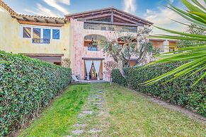 Il Borgo 10/5 700mt From The Beach