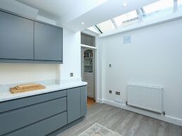 Bay Tree Cottage, Dartmouth