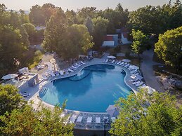 FoRest Village Resort