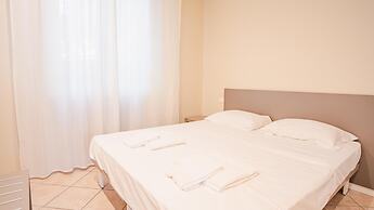 Sweet Lake Apartment - Italian Homing