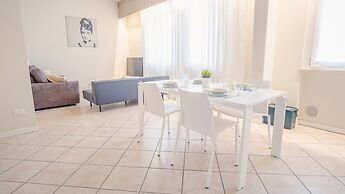 Sweet Lake Apartment - Italian Homing