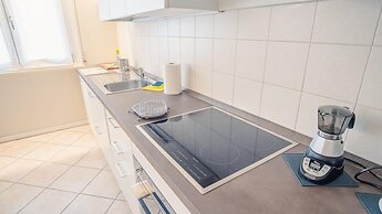 Sweet Lake Apartment - Italian Homing