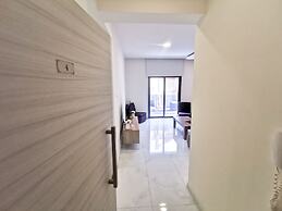 The White Pearl Apartment