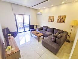 The White Pearl Apartment