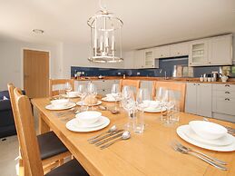 The Stables, Burton Bradstock