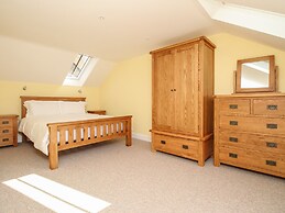 The Stables, Burton Bradstock