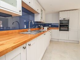 The Stables, Burton Bradstock