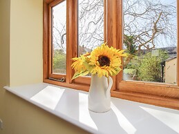 The Stables, Burton Bradstock