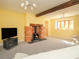 The Stables, Burton Bradstock