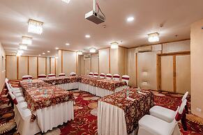 Mango Grove Hotel