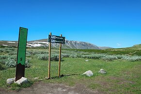 Kongsvold Fjeldstue by Frich`s